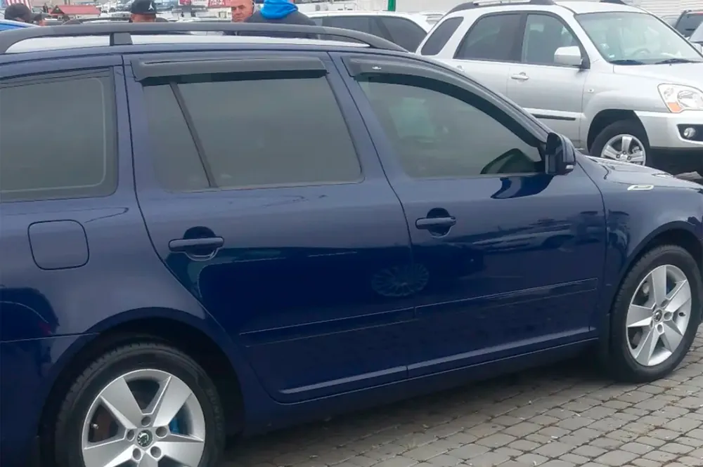 Skoda Octavia II A5 2010-2013 Deflectoare Geamuri SW (4 buc, HIC) | Ofertă promoțională