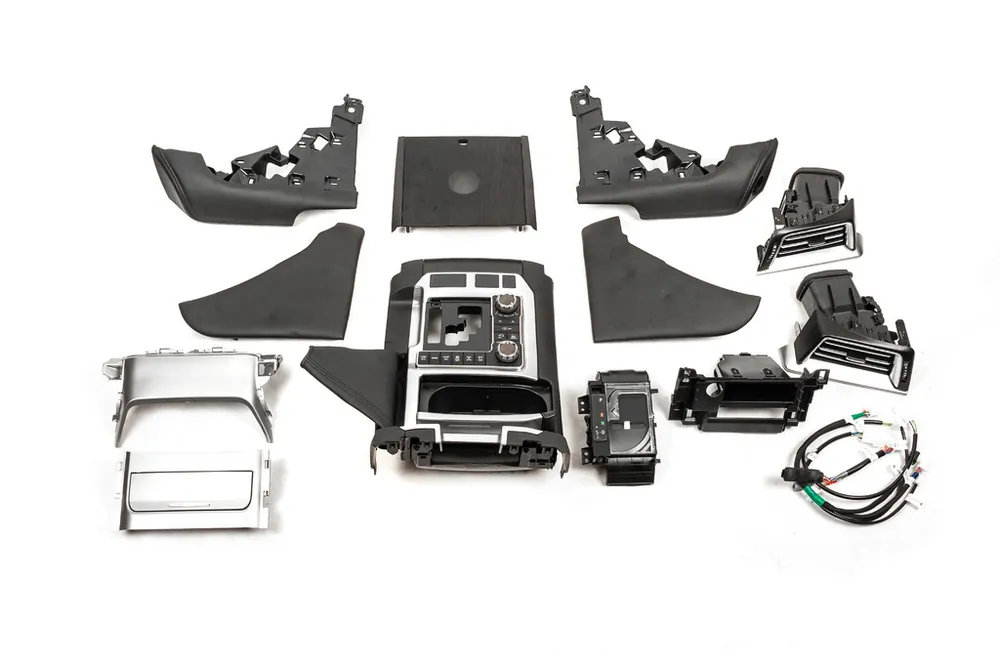 Toyota Land Cruiser 200 2007-2021 Kit upgrade interior pentru 2016 | Preț excelent
