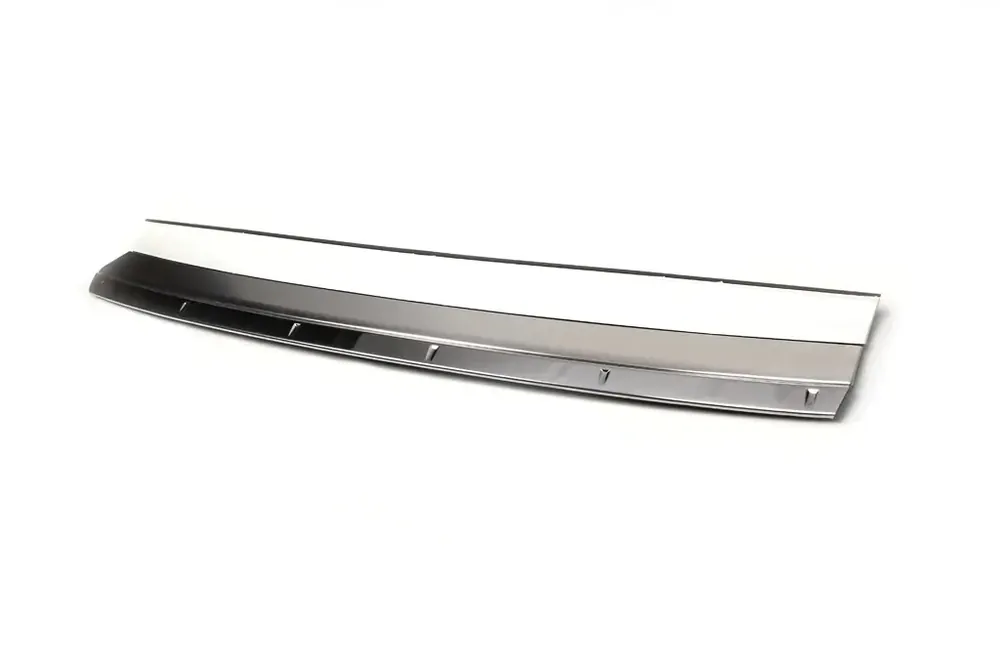 Plasează comanda | Lexus LX570/450d 2008-2022 Insert Bara Spate Crom (2012-2015)