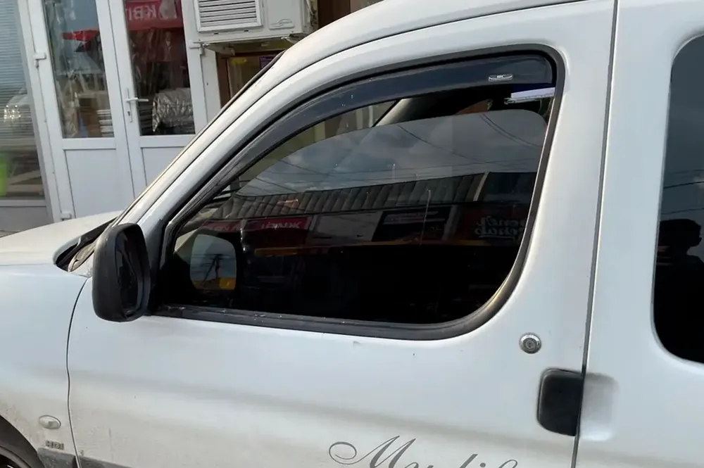Citroen Berlingo 1996-2008 Deflectoare geam incastrabile (2 buc, HIC) | Preț de ofertă
