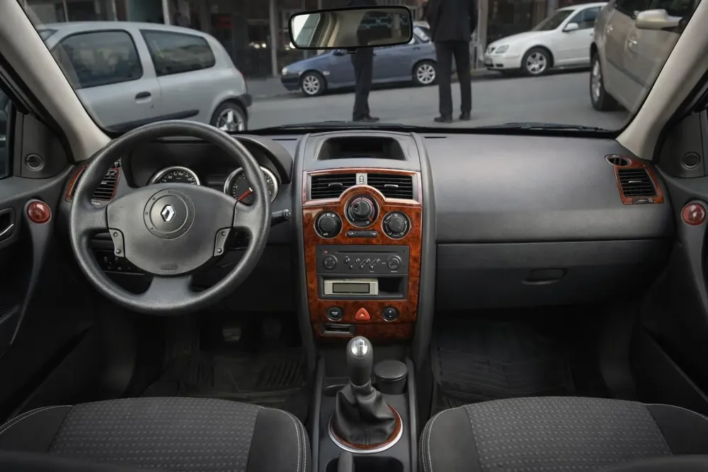 Ofertă online - Renault Megane II 2004-2009 Kit ornamente bord 17 piese (Meric, Turcia) Lemn