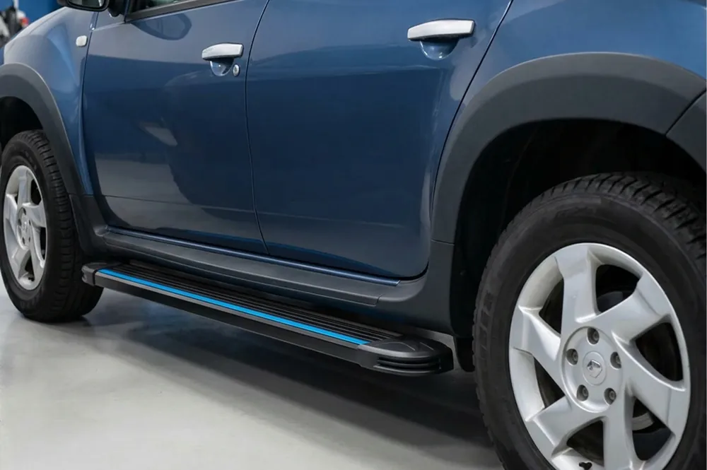 Renault Duster 2008–2017 Praguri Laterale Maya Blue (2 buc, Aluminiu) - Promoție specială