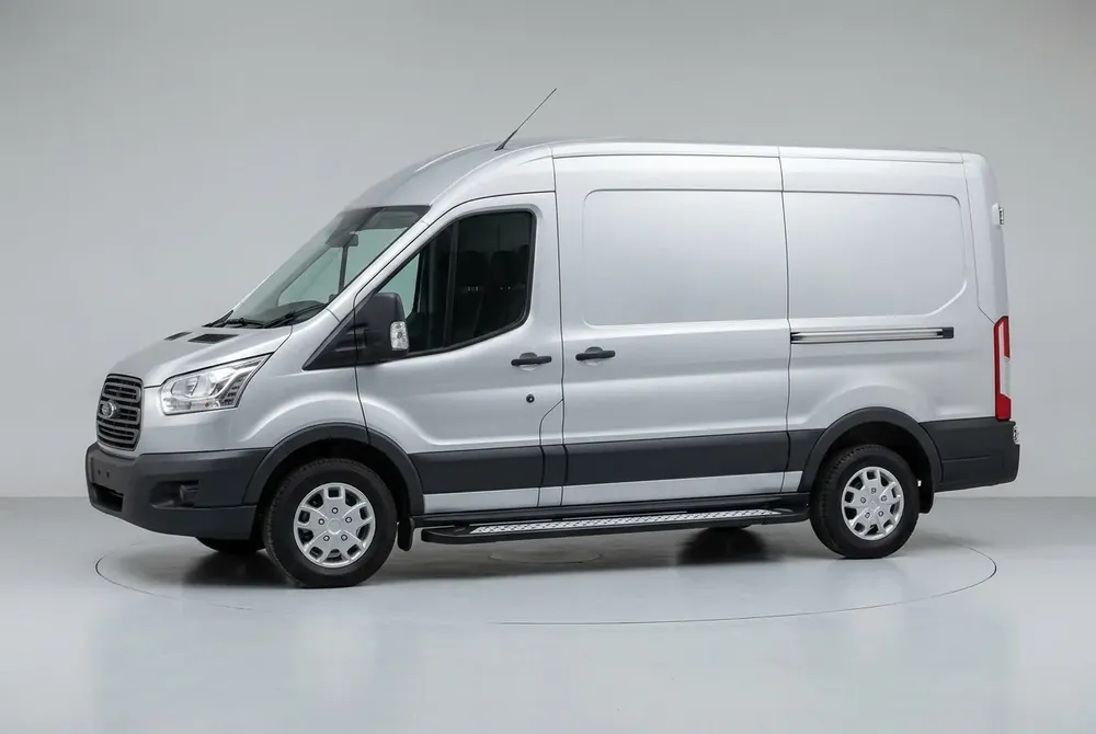 Preț special online | Ford Transit 2014- Praguri Laterale New Vision Black (2 buc, Aluminiu) L2 (Long)/L3 (Extended)
