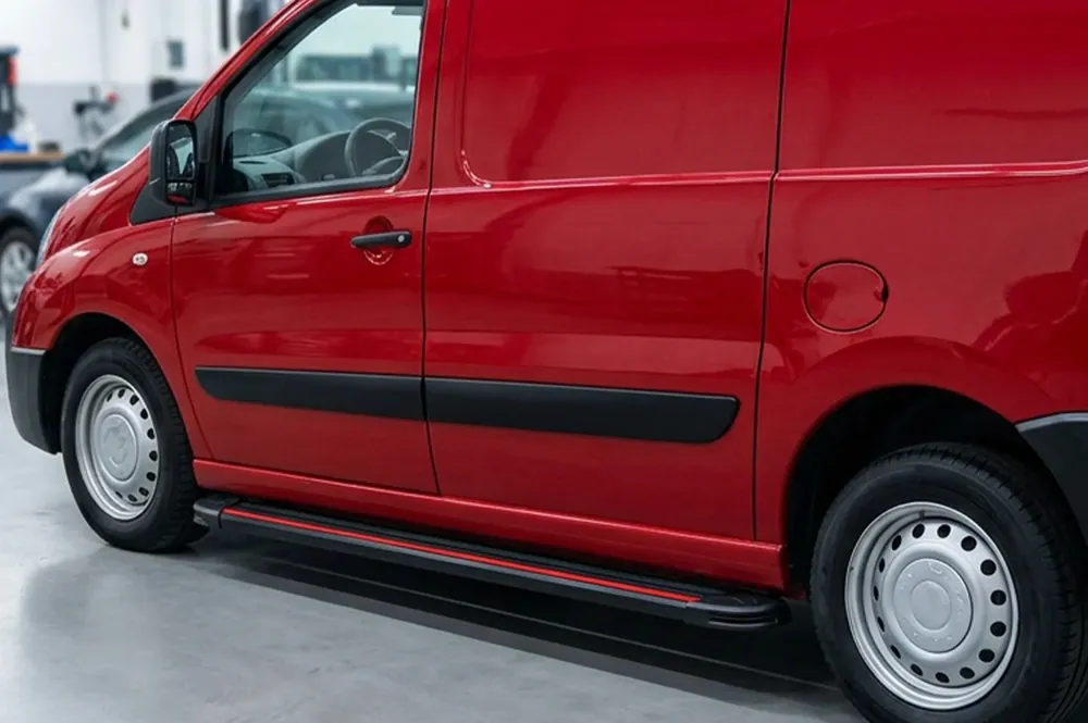 Peugeot Expert 2007-2016 Praguri Laterale Maya Red (2 buc, Aluminiu) Ampatament Scurt | Retur gratuit