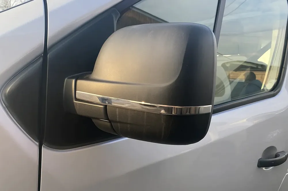 Economii mari | Renault Trafic 2015- Capace Oglinzi Otel Inoxidabil (2 buc)