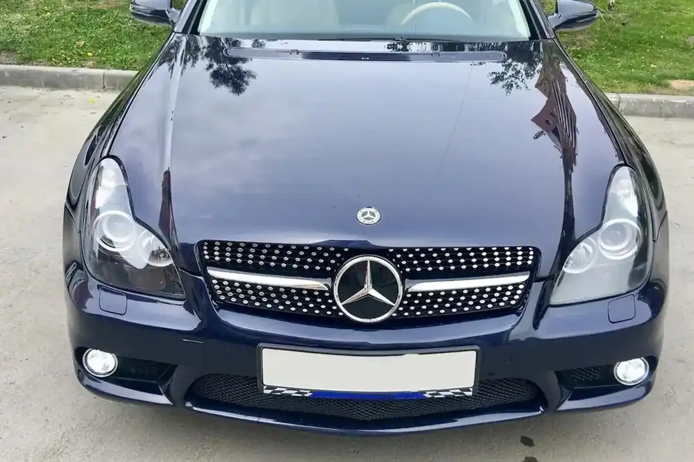 Acum disponibil - Mercedes CLS C219 2004-2010 Grila Fata (2005-2008, Diamond Silver)
