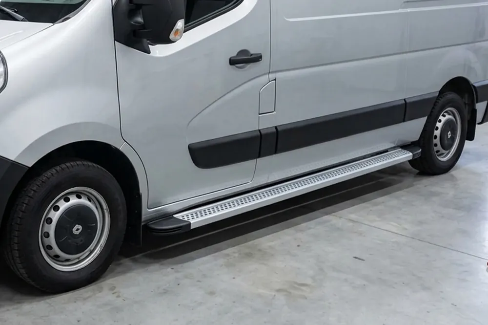 Opel Movano 2010-2021 Praguri Laterale Maya V2 (2 buc, Aluminiu) Ampatament Scurt | Ofertă online