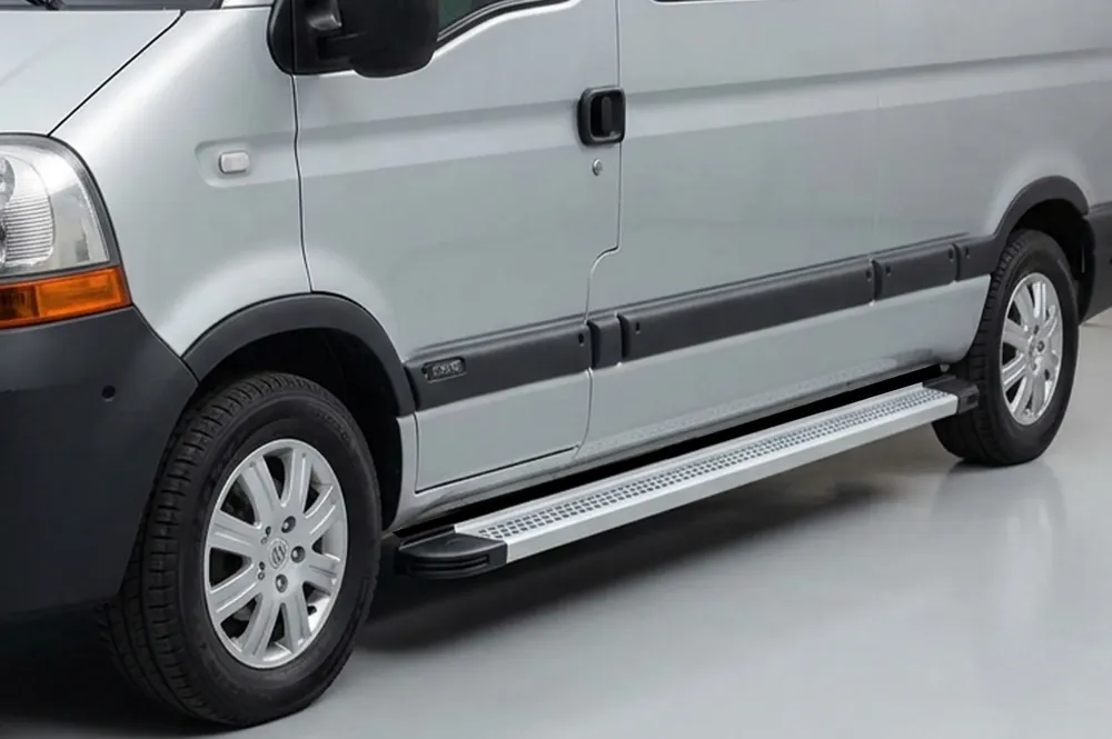 Până la epuizarea stocului - Renault Master 1998-2010 Praguri Laterale Maya V2 (2 buc, Aluminiu)