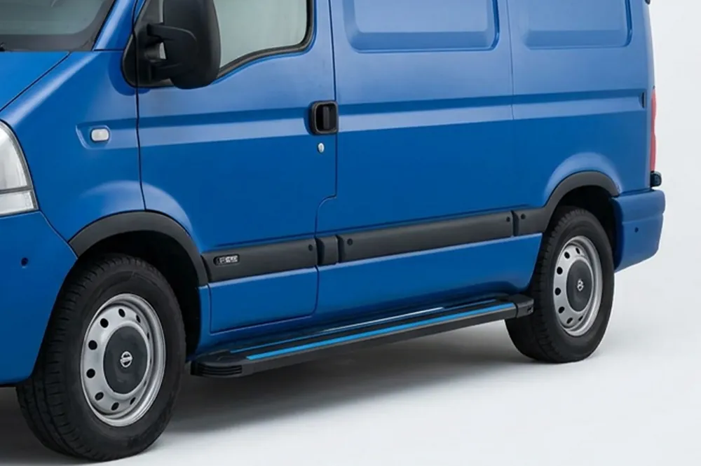 Produs nou - Renault Master 1998-2010 Praguri Laterale Maya Blue (2 buc, Aluminiu) Ampatament Lung