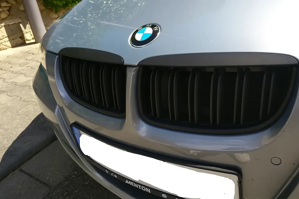 Lansare - BMW 3 Series E90/E91 2005-2011 Grila M-Look (pentru E-90/91 2005-2008, Negru Mat)
