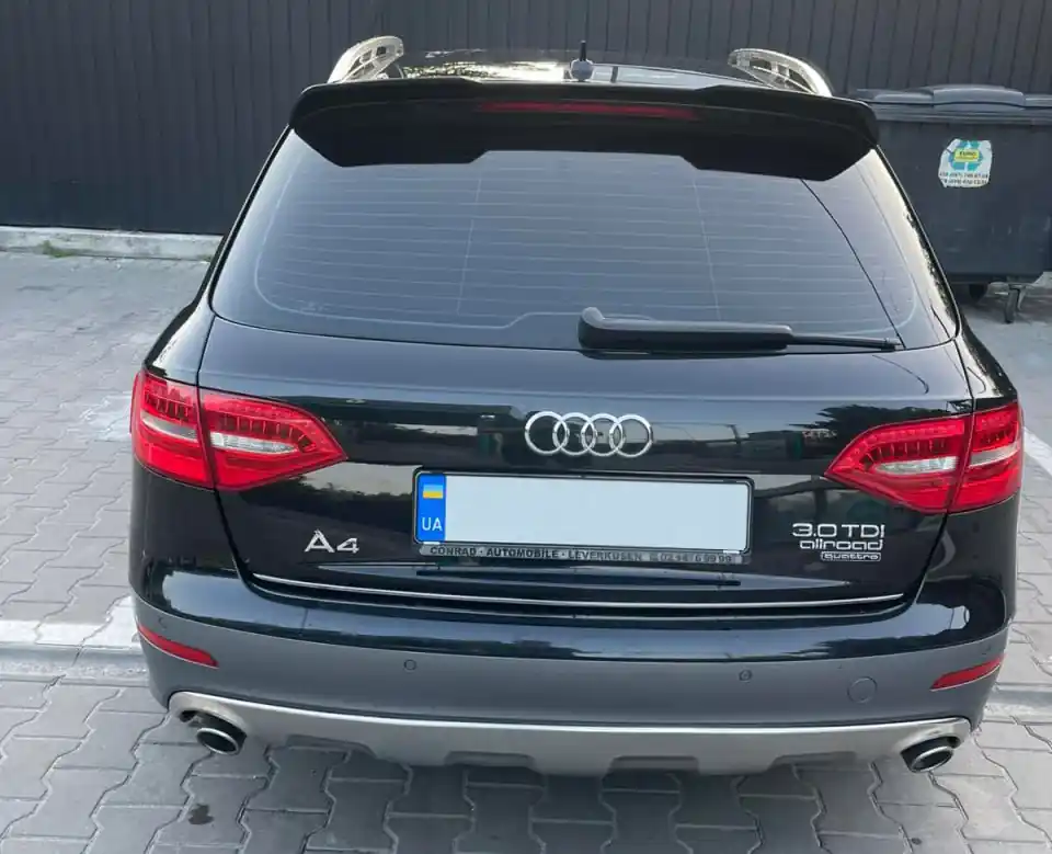 Super preț | Audi A4 B8 2007-2015 Eleron DPT V2 (Avant, negru lucios)