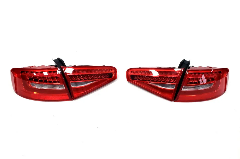 Audi A4 B9 2015-2024 Stopuri spate stil RS4 (2015-2019) | Lansare