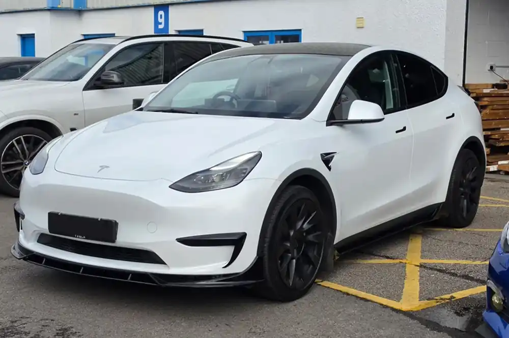Top vânzări | Tesla Model Y 2020- Set kit caroserie Fast Aerokit (pentru 2020–2024)