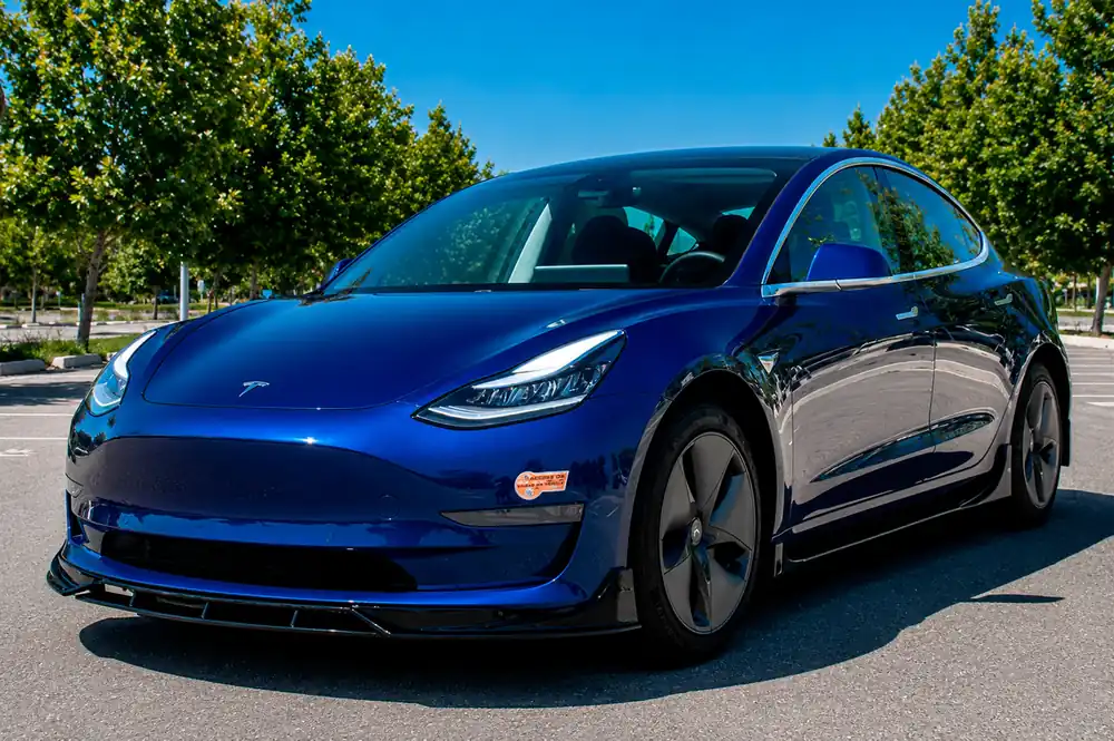 Retur gratuit | Tesla Model 3 2017- Prelungire lip bara fata Lip Fast (pentru 2017-2023)